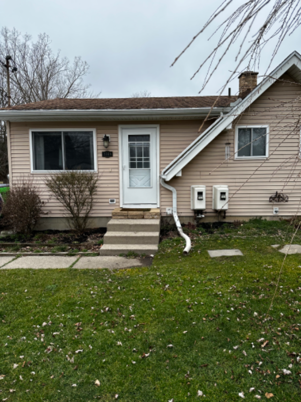 2168 Meadowlawn Dr - Photo 2 of 14