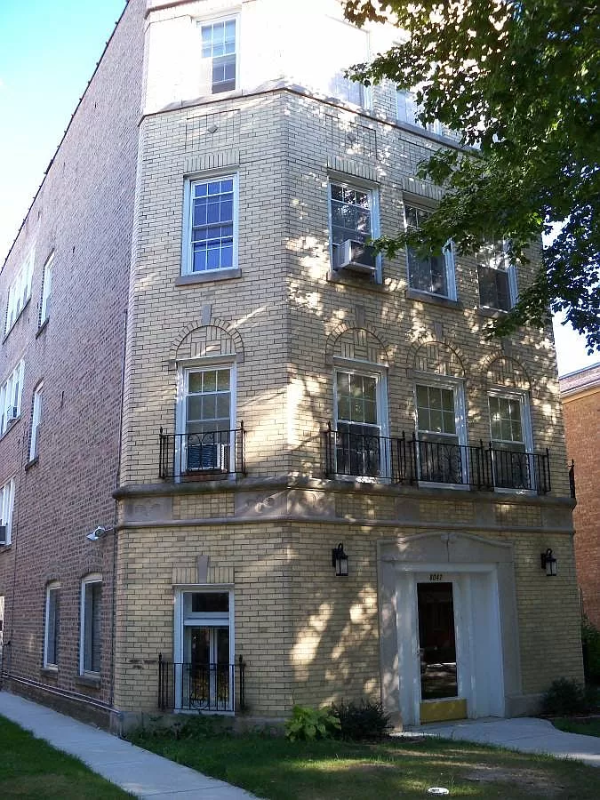 8041 Kilpatrick Ave #3