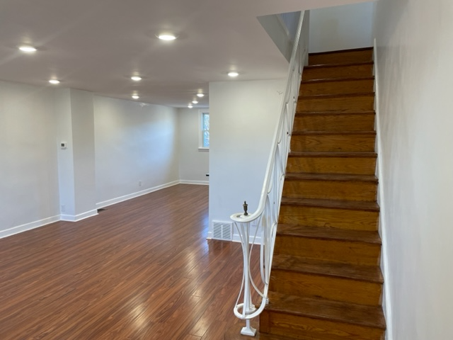 2642 Elbridge St - Photo 2 of 27