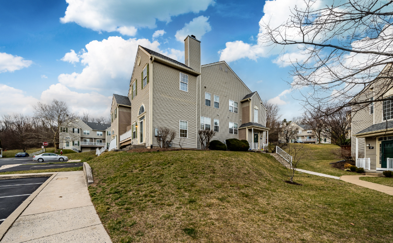 609 Hamilton St - Photo 2 of 39