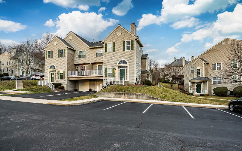 609 Hamilton St - Photo 3 of 39