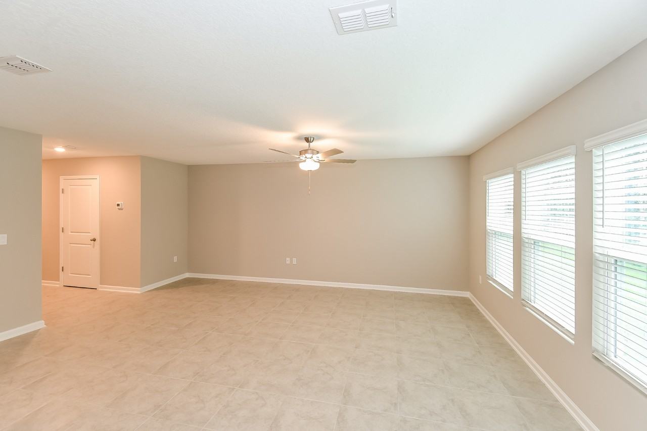 9354 Joannes Way - Photo 6 of 35