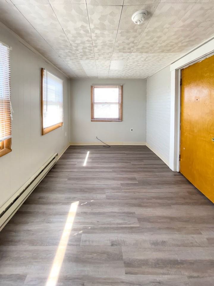 1924 West Jackson Street - Photo 7 of 17