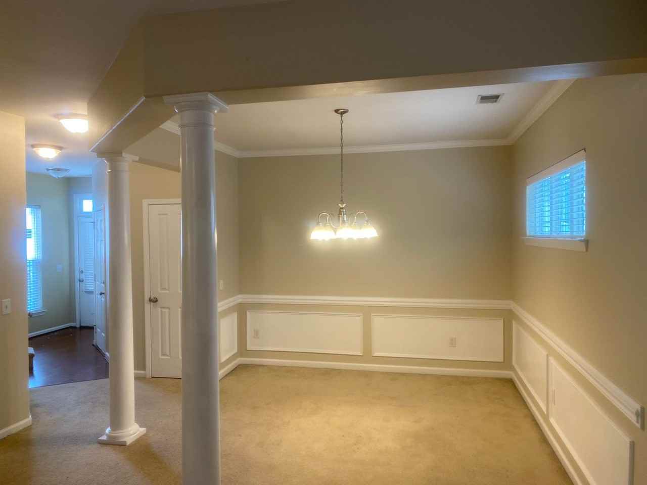 240 Summer Hill Way - Photo 3 of 12