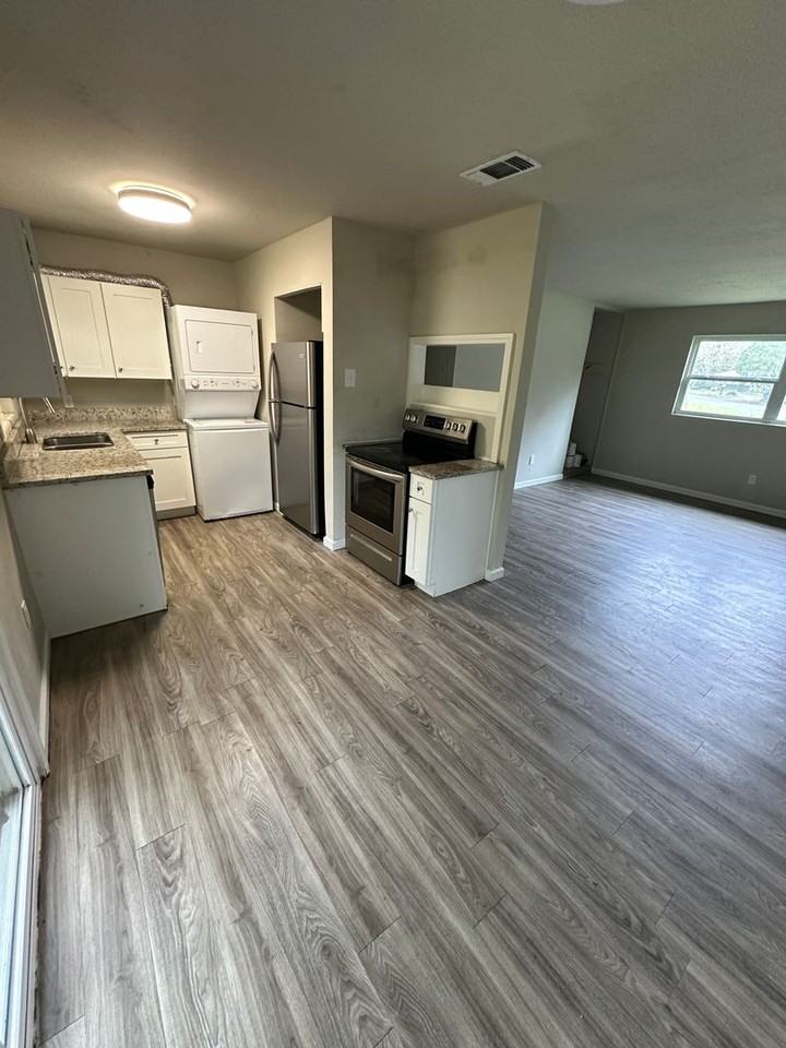 1920 1920 Karen Lane - Photo 4 of 10