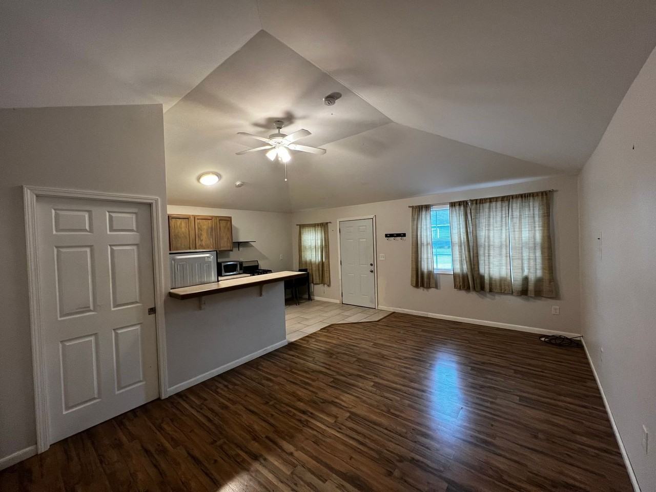 126 Edwin Street - Photo 3 of 9