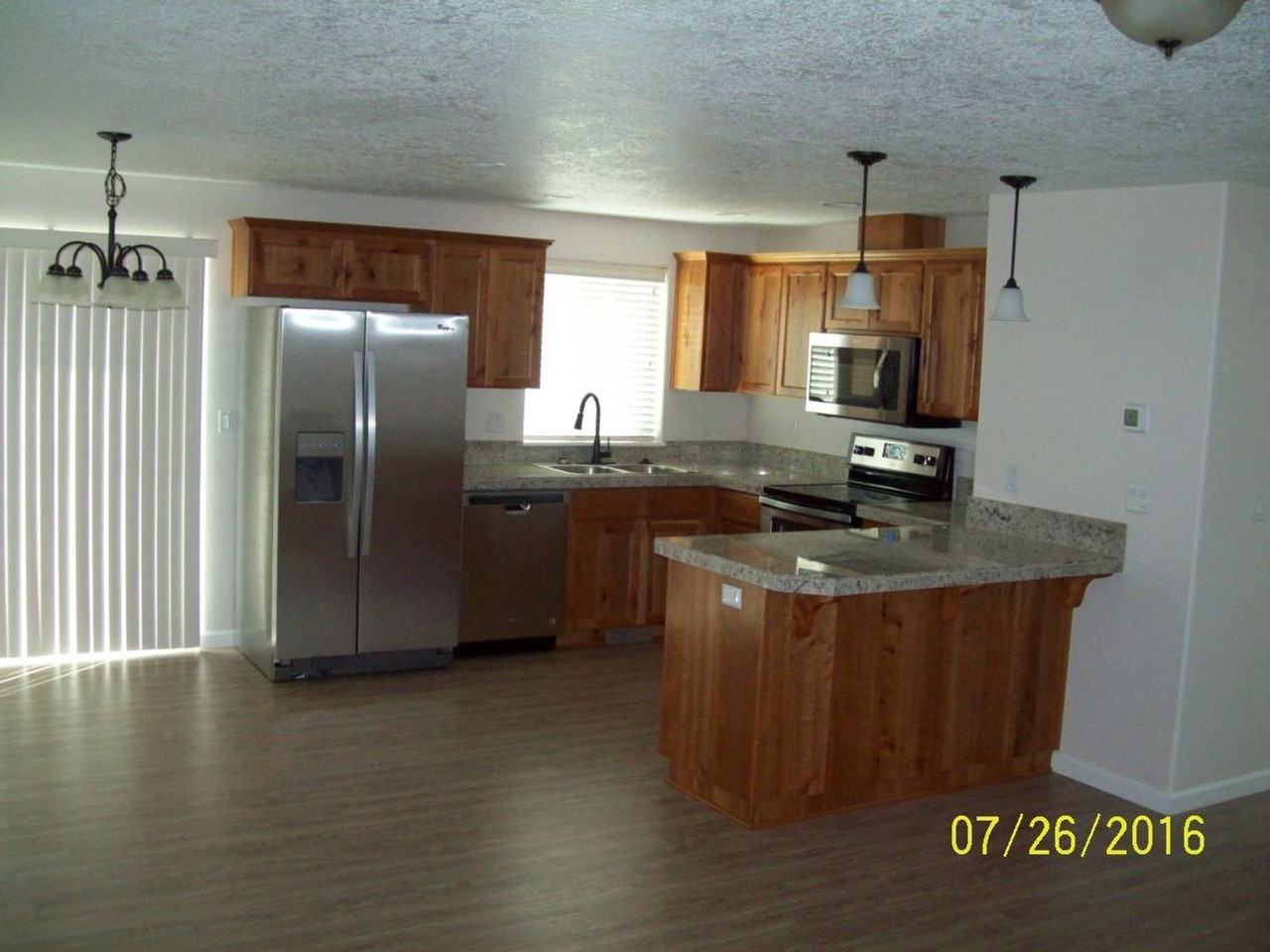 1243 40th Ave - Photo 2 of 13