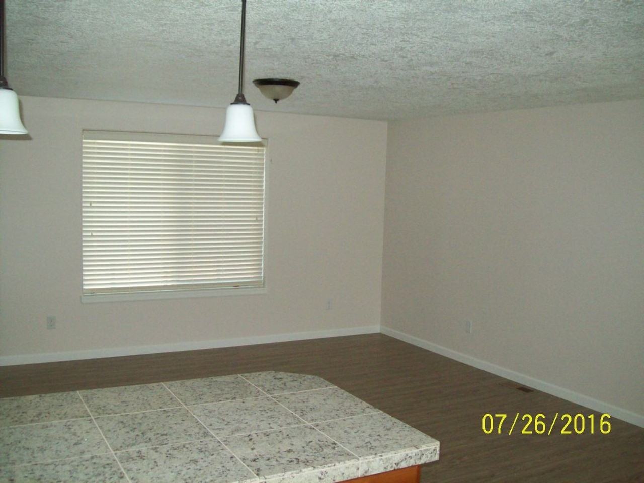 1243 40th Ave - Photo 3 of 13