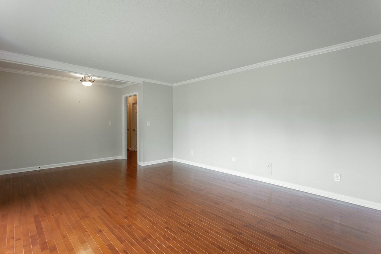 7110 Genoa Dr - Photo 2 of 50