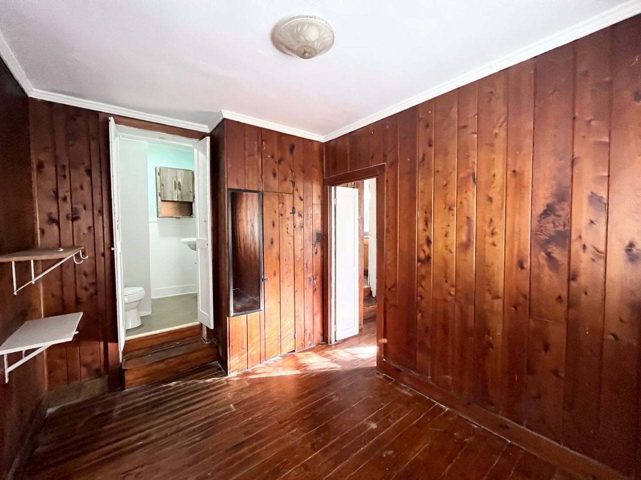 105 W Church Street - Photo 2 of 6