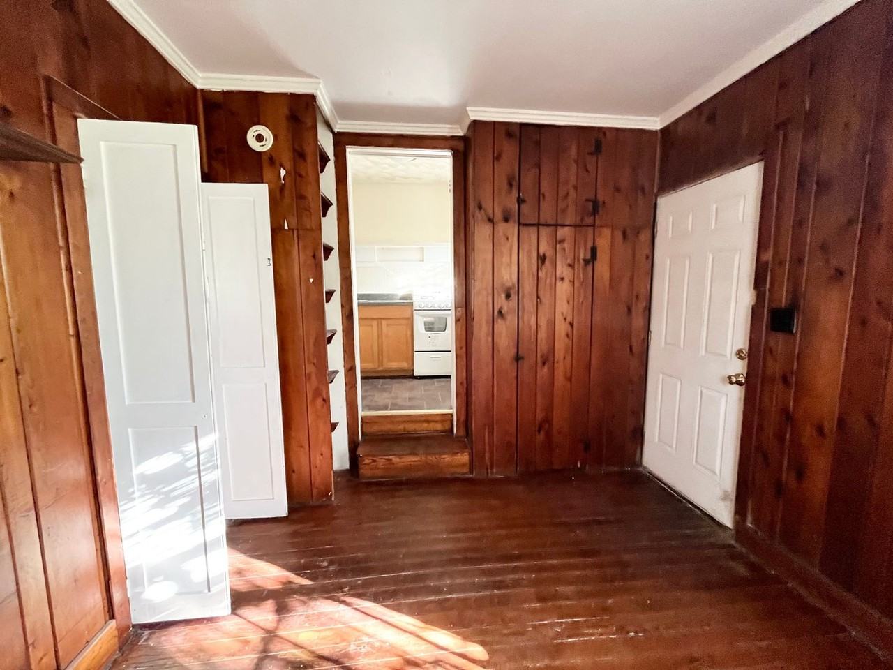 105 W Church Street - Photo 3 of 6