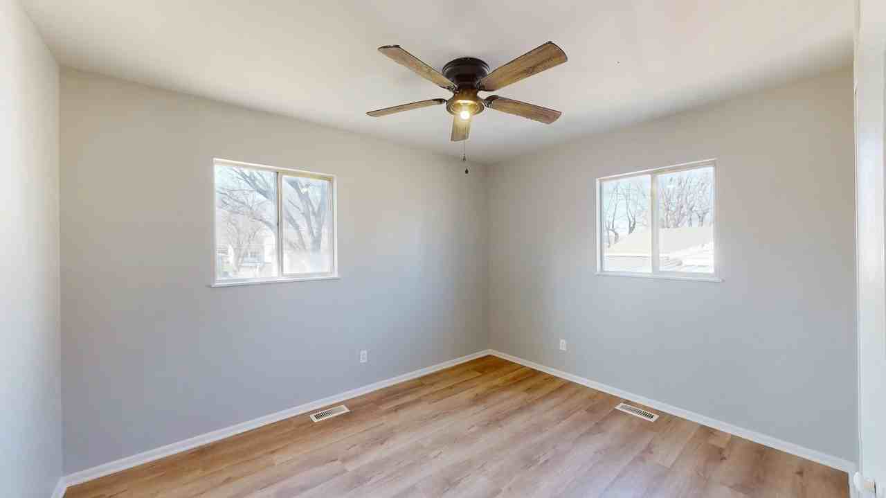 2316 Cardinal Ln - Photo 6 of 9