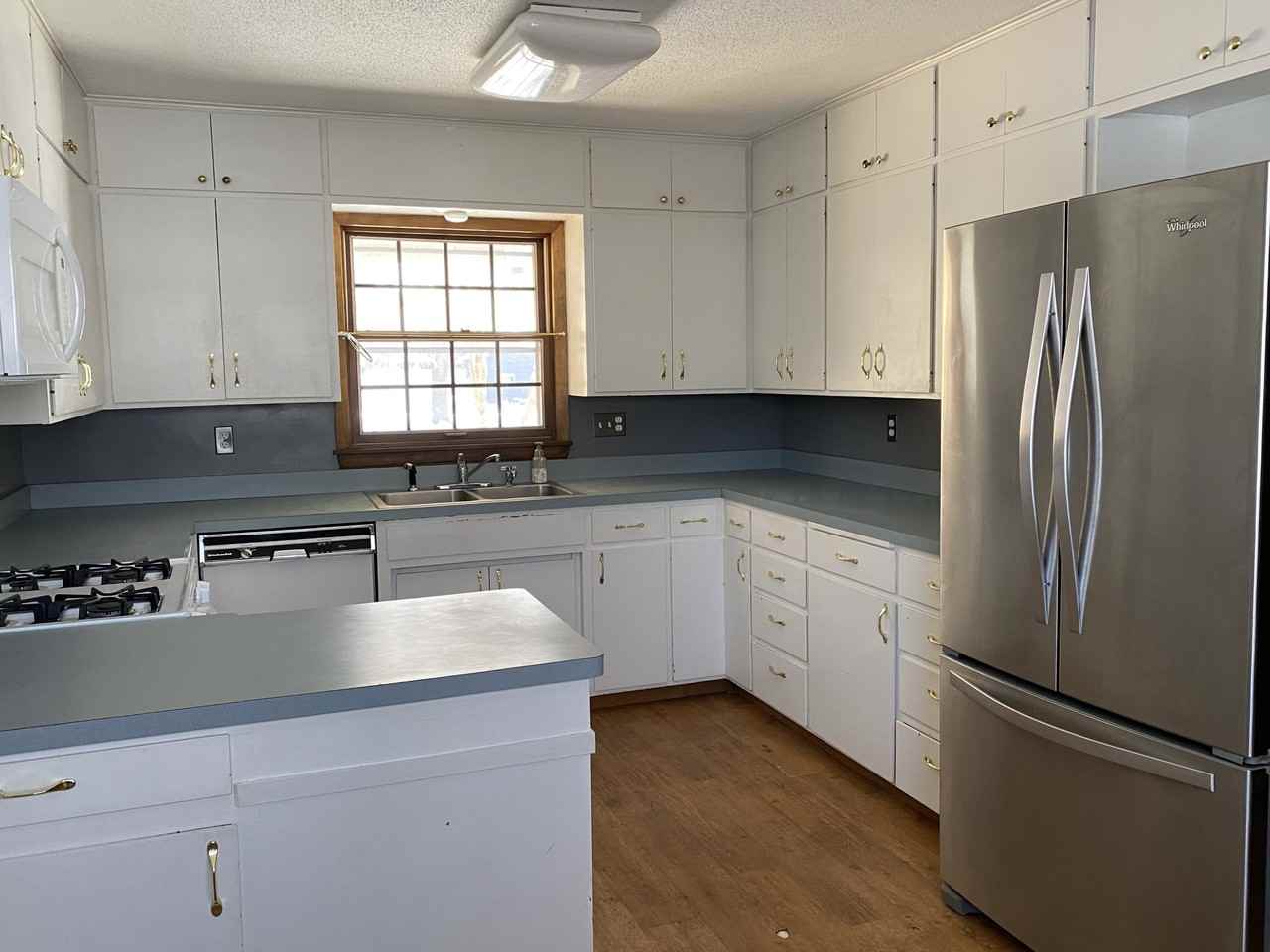 1308 17th St Sw #NA - Photo 2 of 4