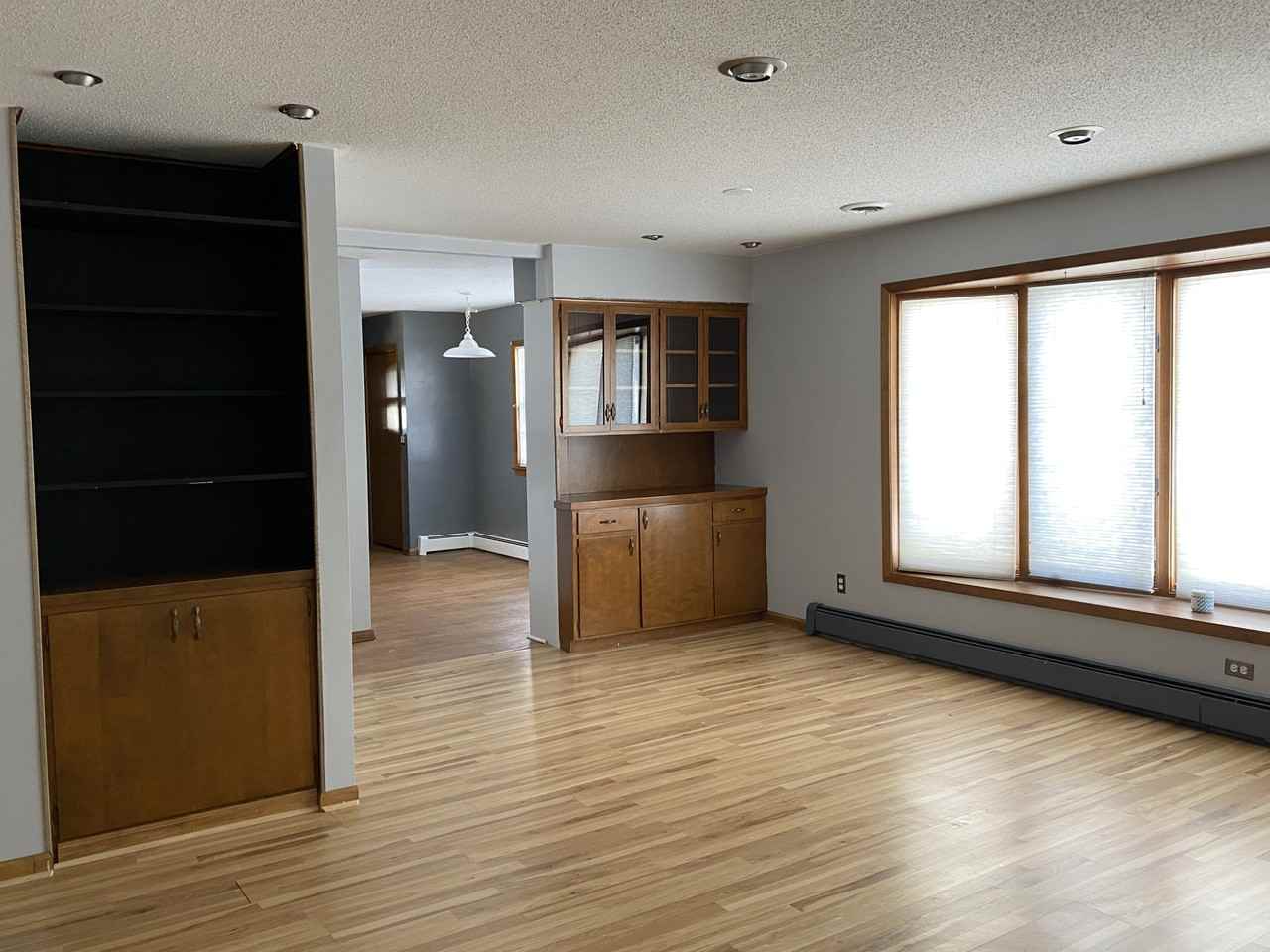 1308 17th St Sw #NA - Photo 3 of 4