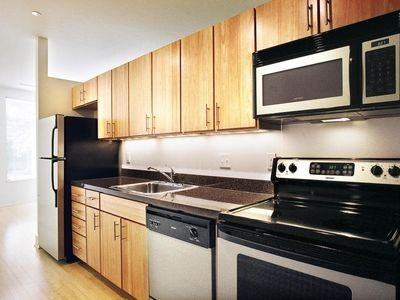521 Shady Ave #14 - Photo 2 of 5