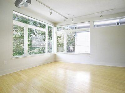 521 Shady Ave #14 - Photo 3 of 5