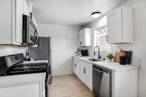 featured image of 3098 Channel Dr