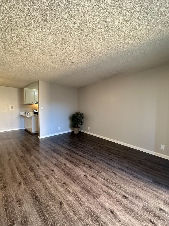 Newell Vista Apartments 1200 Newell Hill Pl, Walnut Creek, CA 94596