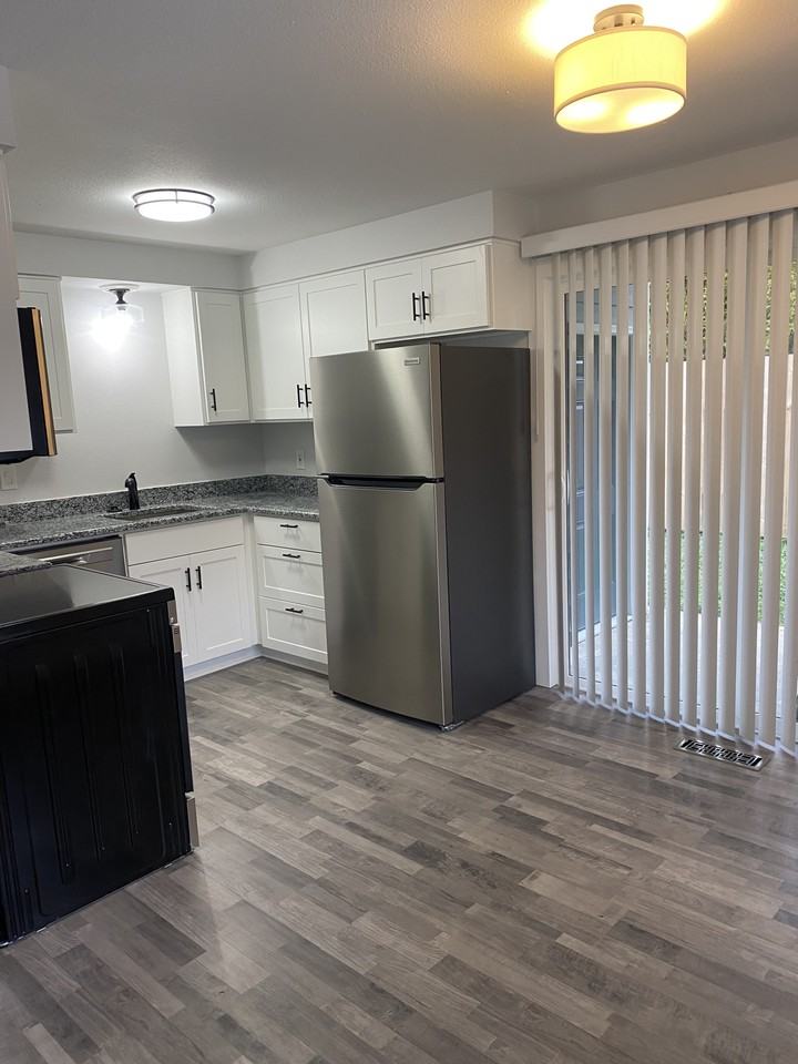 3137 Brittany Drive - Photo 2 of 17