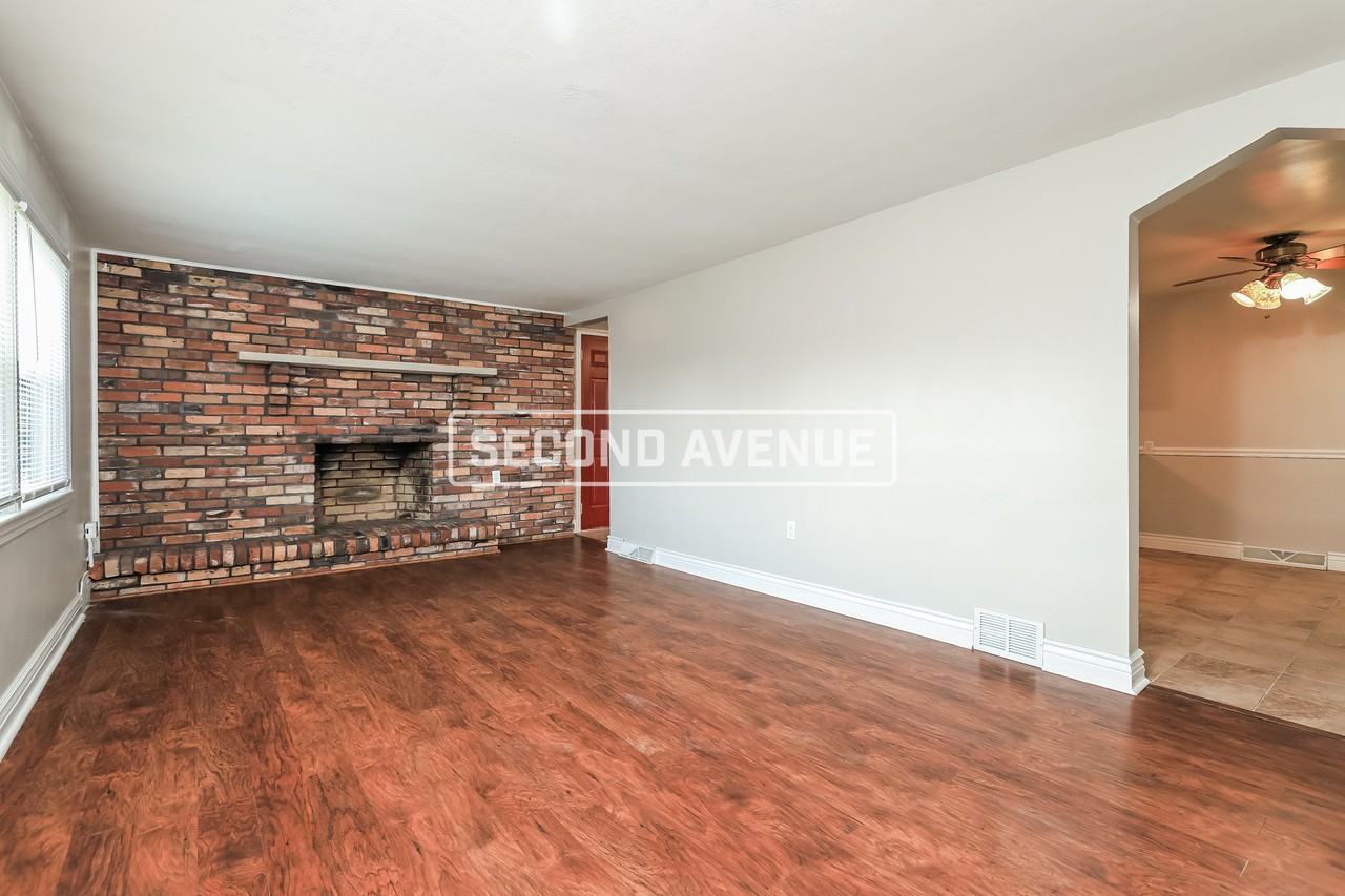 1003 Locust Dr - Photo 6 of 21