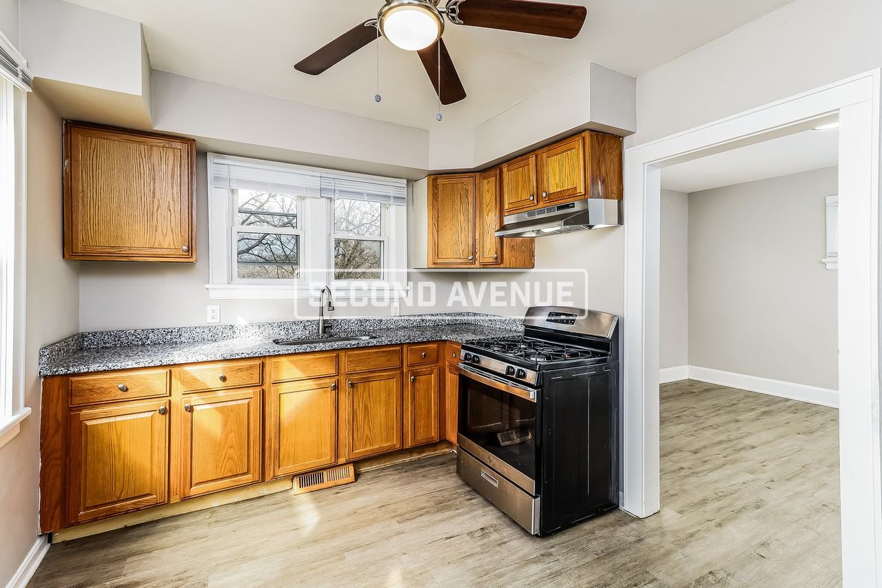 3157 Sunshine Ave - Photo 4 of 21