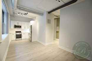 7645 N Sheridan Rd - Photo 1 of 1