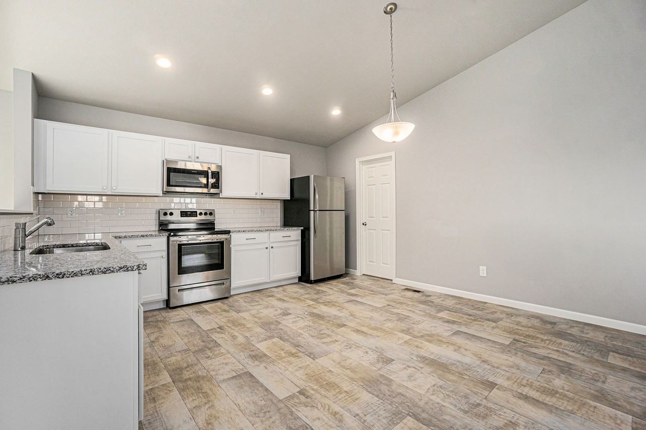 1116 Liberty - Photo 2 of 17