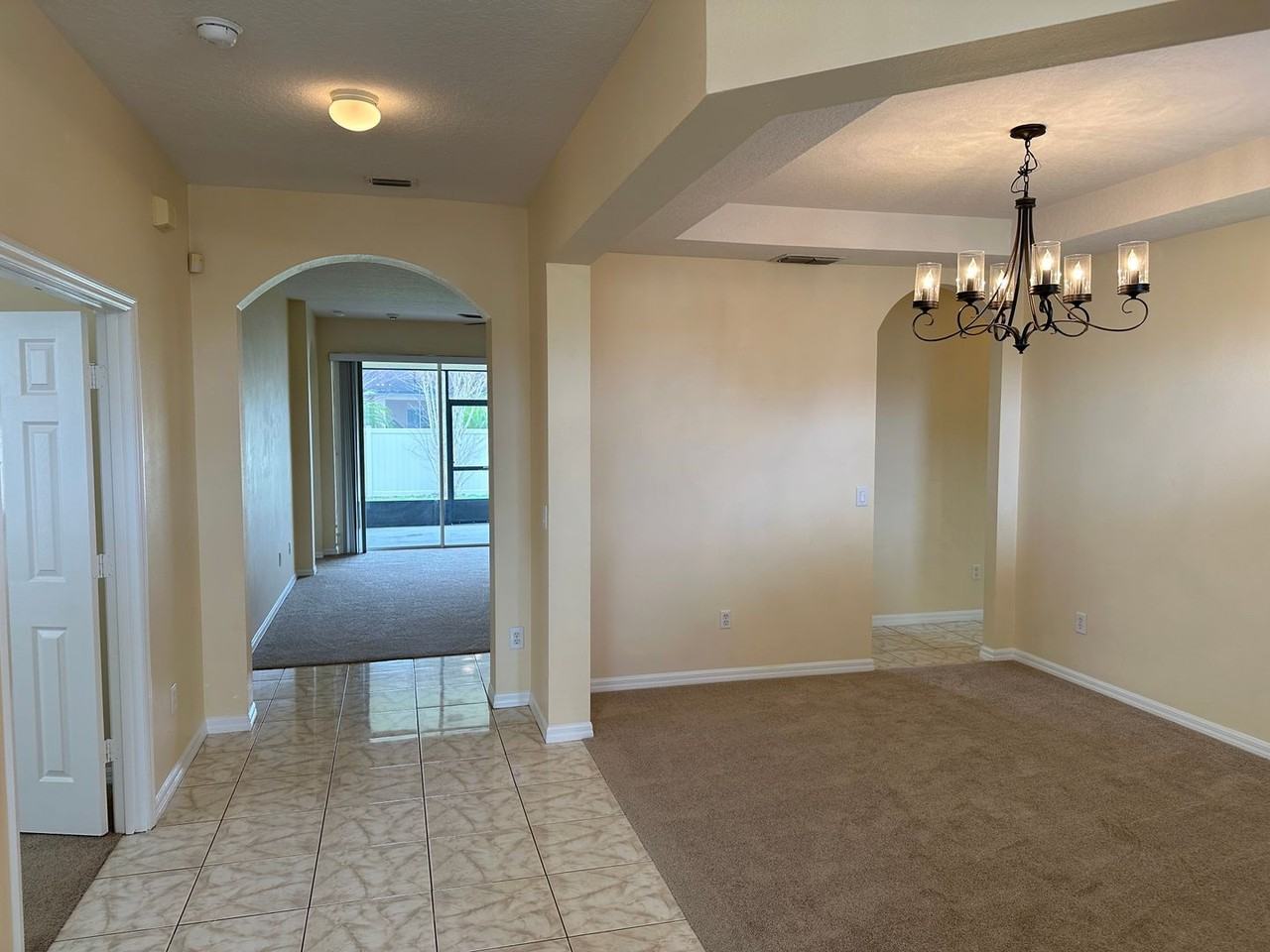 5370 Red Leaf Ct - Photo 3 of 35