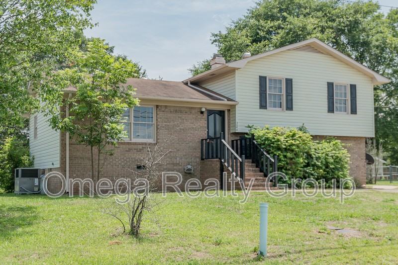 3010 Friendship Rd - Photo 4 of 42