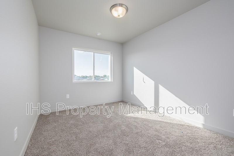 309 Dawson Ln #B - Photo 6 of 11