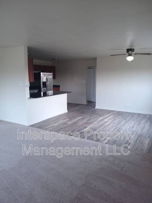 9957 S Cicero Ave - Photo 5 of 26