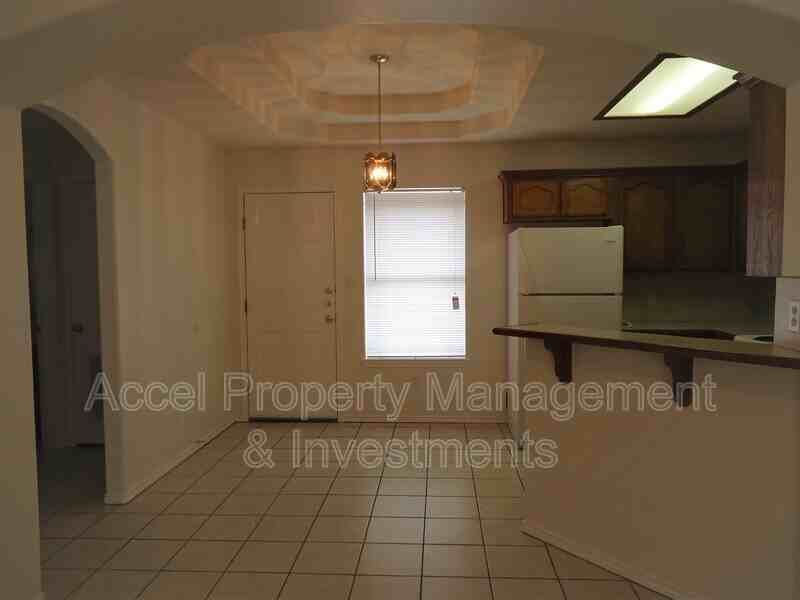 1803 S Ironwood St #4 - Photo 4 of 8