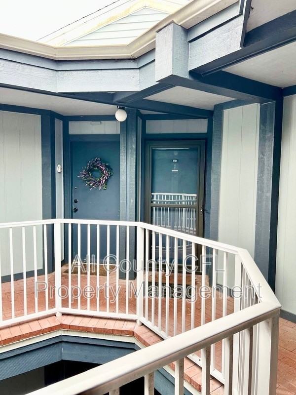 3704 Southpointe Dr #U2 - Photo 3 of 31