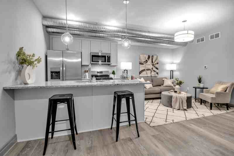 1017 Lafayette Ave - Photo 2 of 6