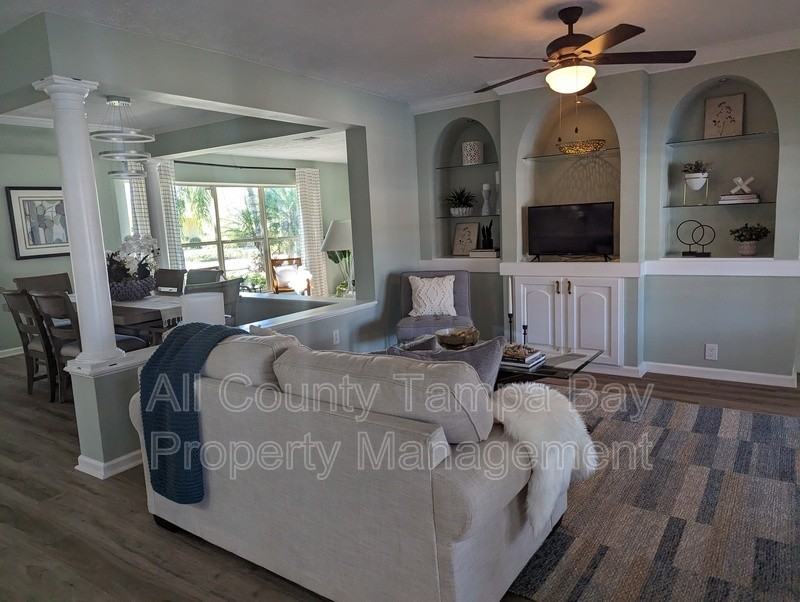3931 Venetian Way - Photo 6 of 21