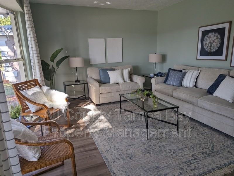 3931 Venetian Way - Photo 7 of 21