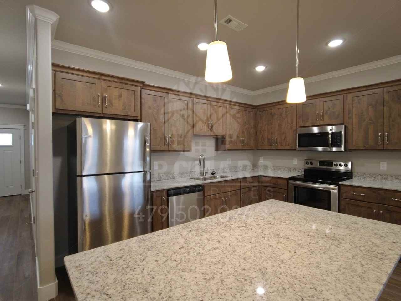 3000-3010 N. Conway Drive - Photo 5 of 30