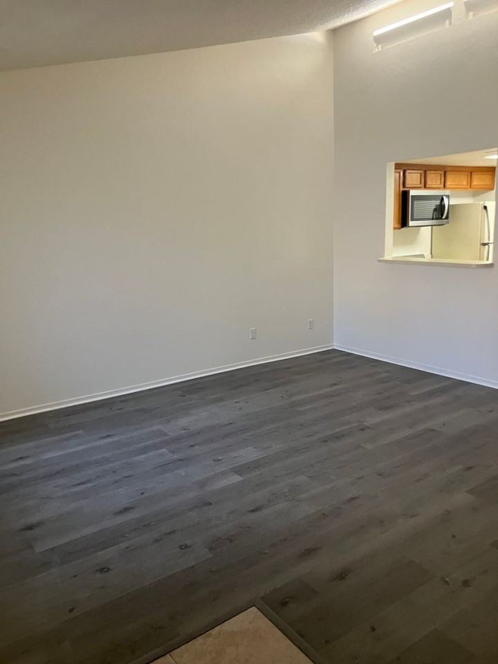 2158 High Dunes Lane - Photo 4 of 25