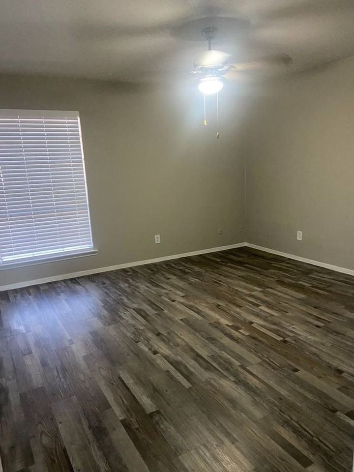 Tierra Del Sol Apartments - Photo 5 of 25