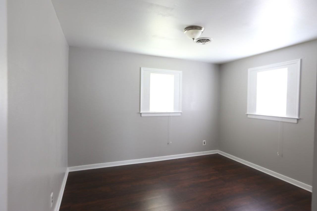 473 Byrne Street - Photo 2 of 9