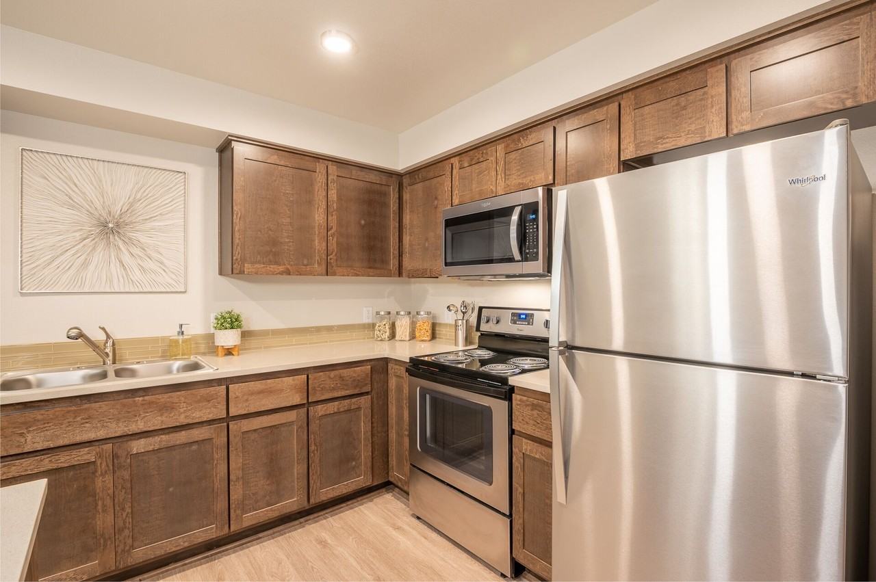 Waterside Apartments - Photo 2 of 32