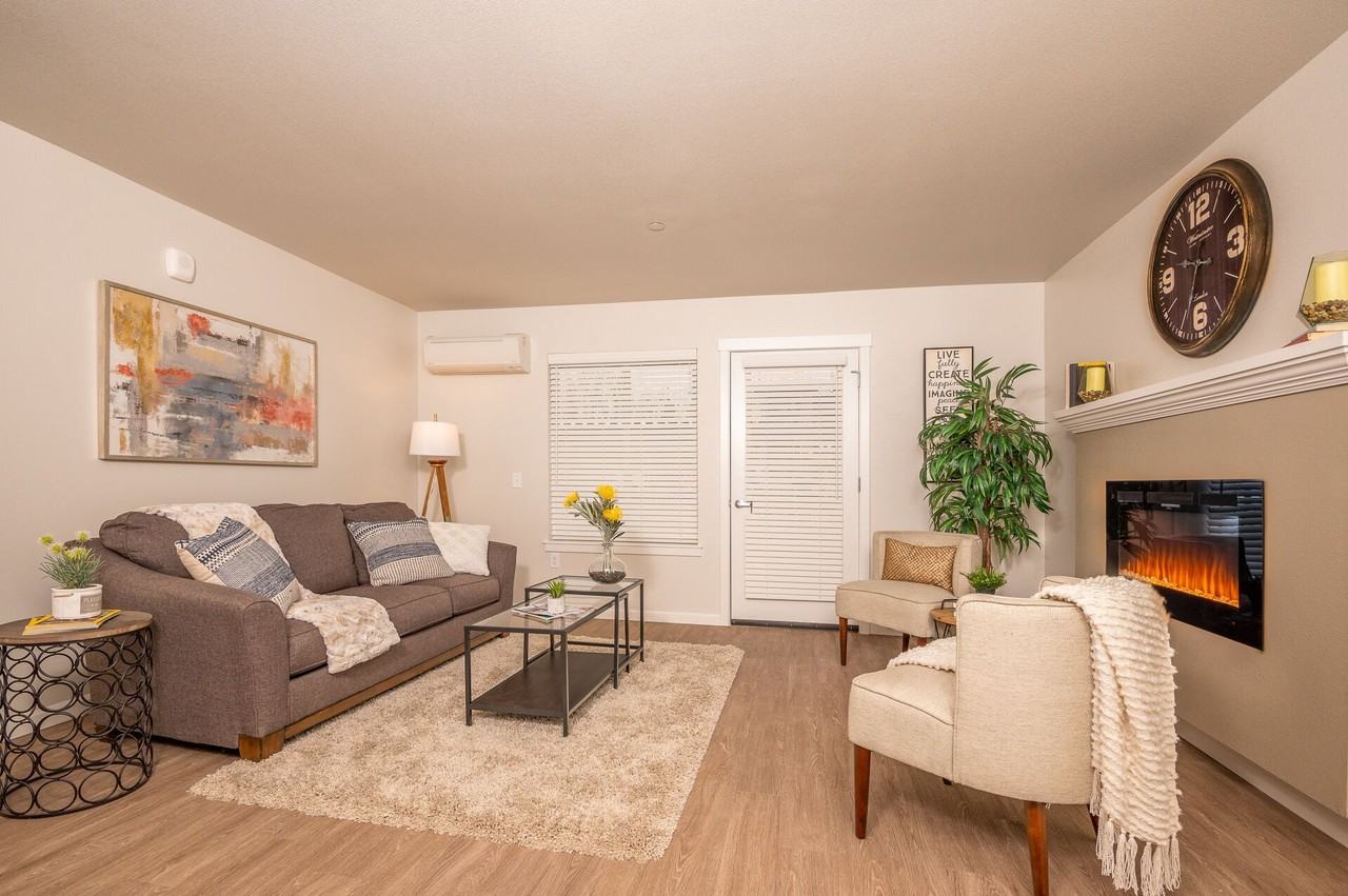 Waterside Apartments - Photo 4 of 32