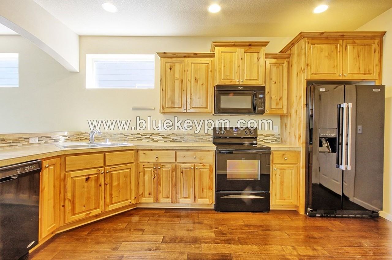 7403 Nw 1st Pl - Photo 3 of 17