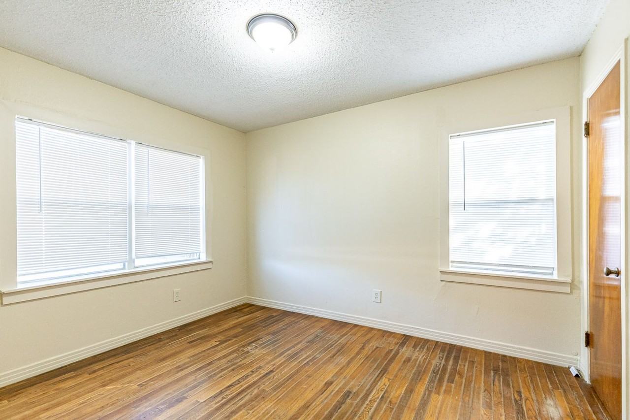 3513 22nd Pl - Photo 5 of 45