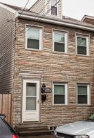 featured image of 2310 Sarah St