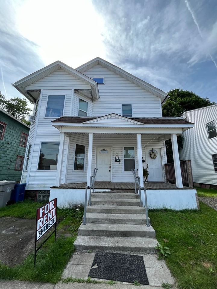 777 Water St - Photo 7 of 9