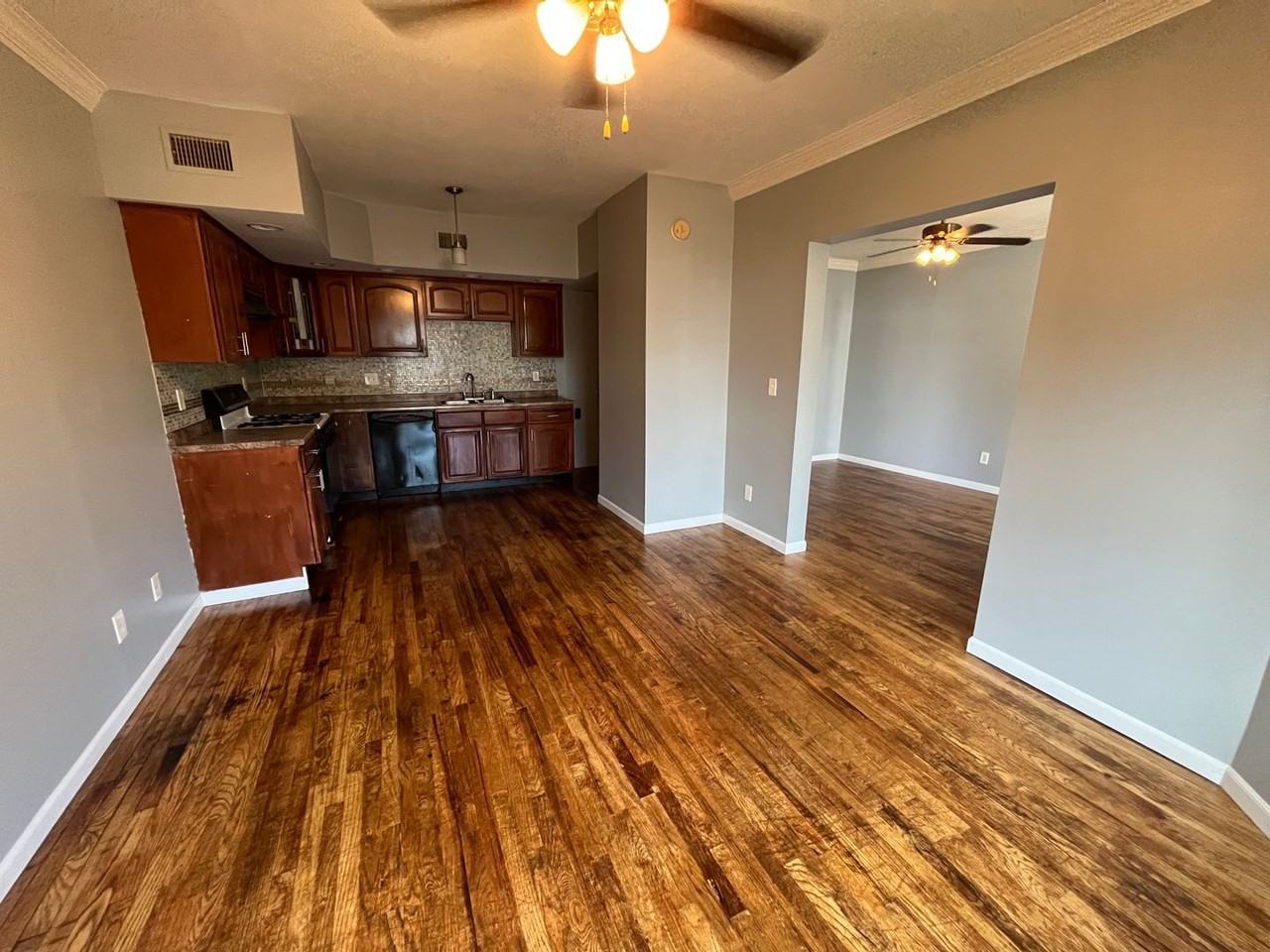 777 Water St - Photo 6 of 9