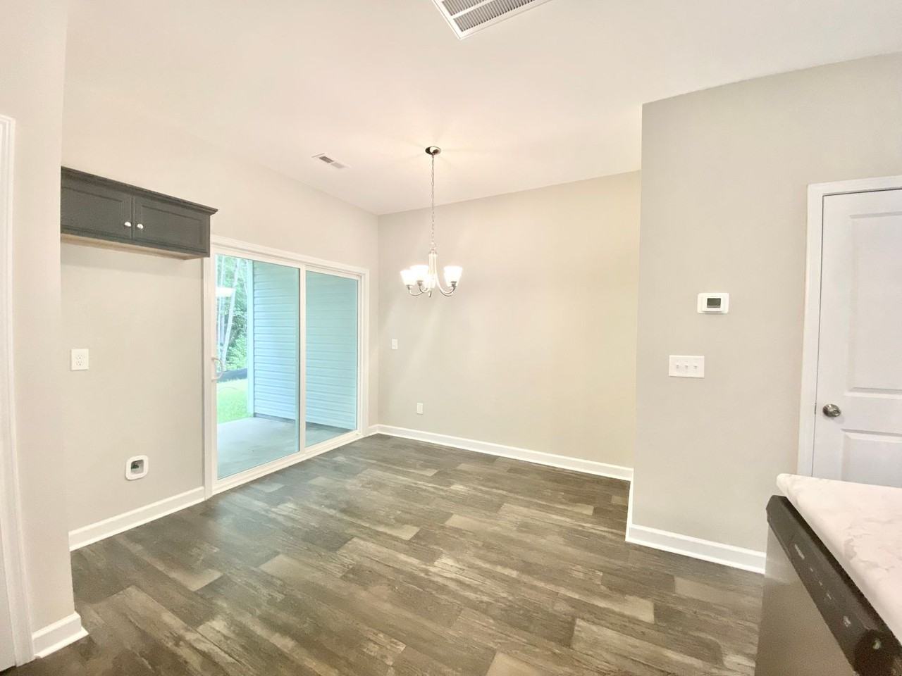 12 12 Jaydn Drive W - Photo 5 of 15