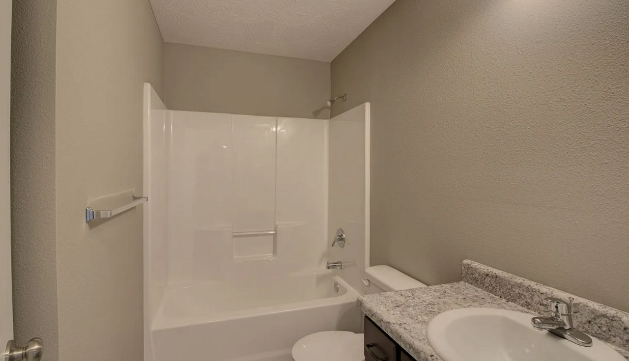 5517 W Yew St - Photo 7 of 8