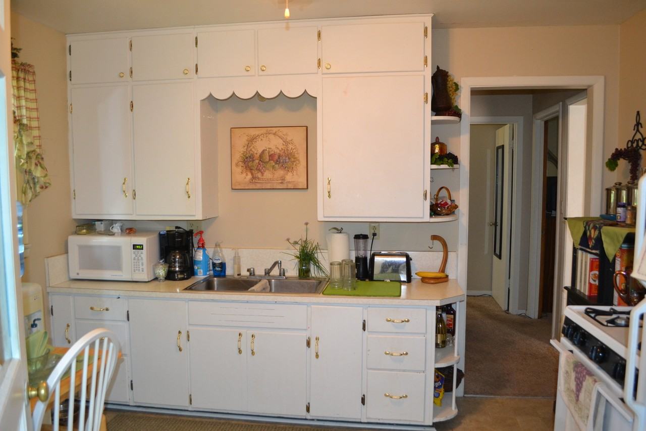 1215 Grant Ave - Photo 3 of 41